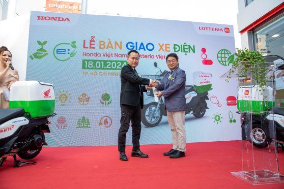 Honda Việt Nam hợp tác cùng Lotteria Việt Nam triển khai  Dự án Sử dụng xe điện giao hàng